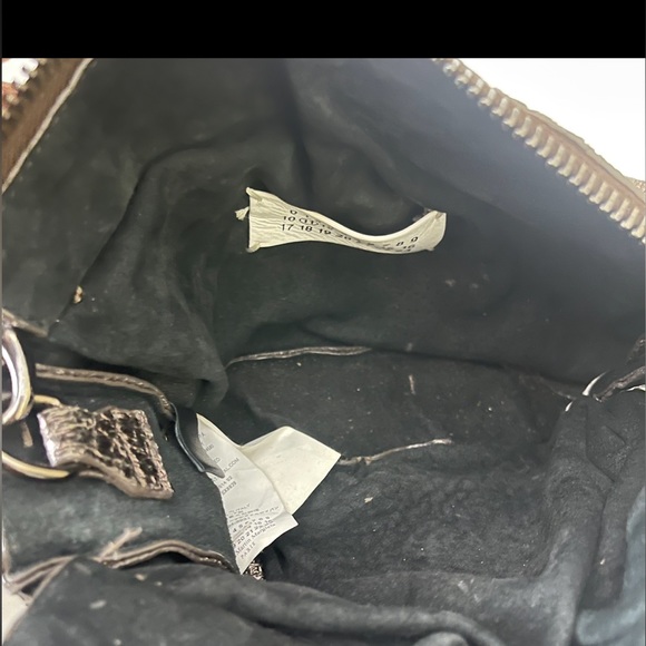 Maison Margiela Gun Metal & Gold Textured Metallic Leather Shoulder Bag - Picture 8 of 12